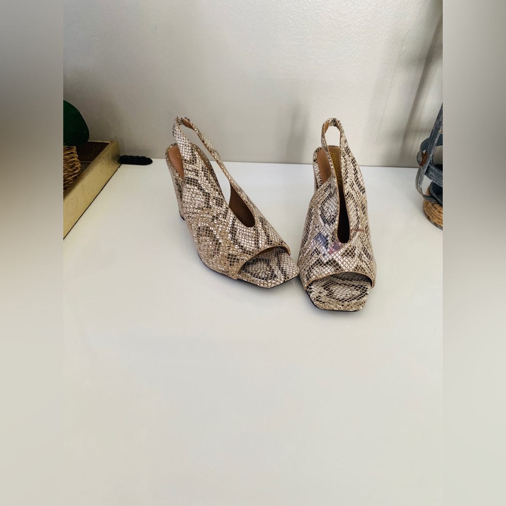 Brand new signature heels